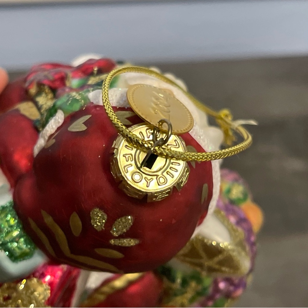 Large Glass Christmas Fitz and Floyd
Santa Claus Ornament Glitter 9" Tall
EUC - Picture 6 of 10
